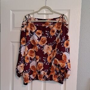 ⌛️ Floral Top 12/13